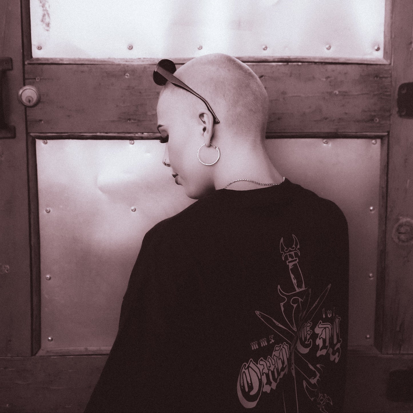 "tres espadas" tee